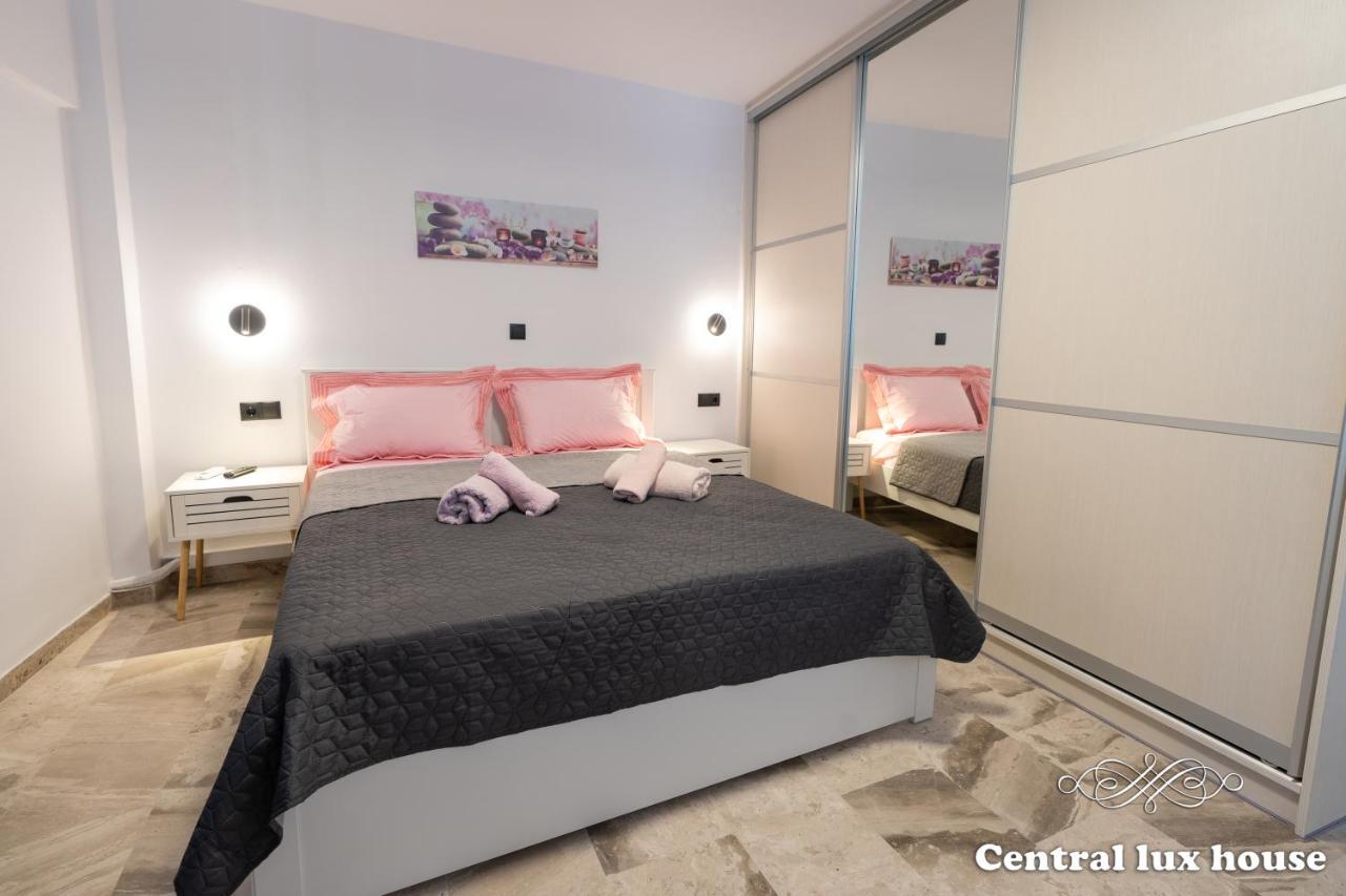 Central Lux House กาลามาตา ภายนอก รูปภาพ